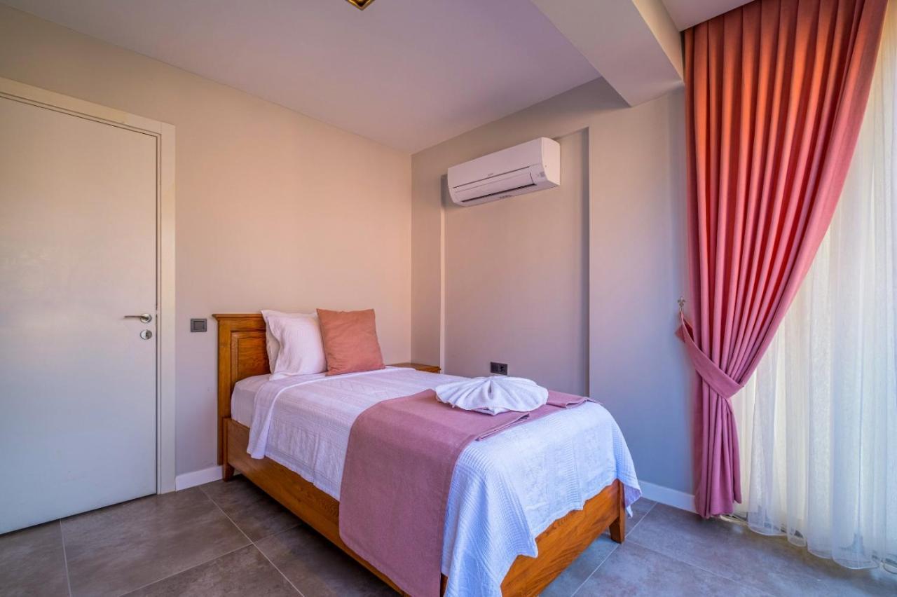 Infinity Lily Villa 1 Fethiye Exteriör bild