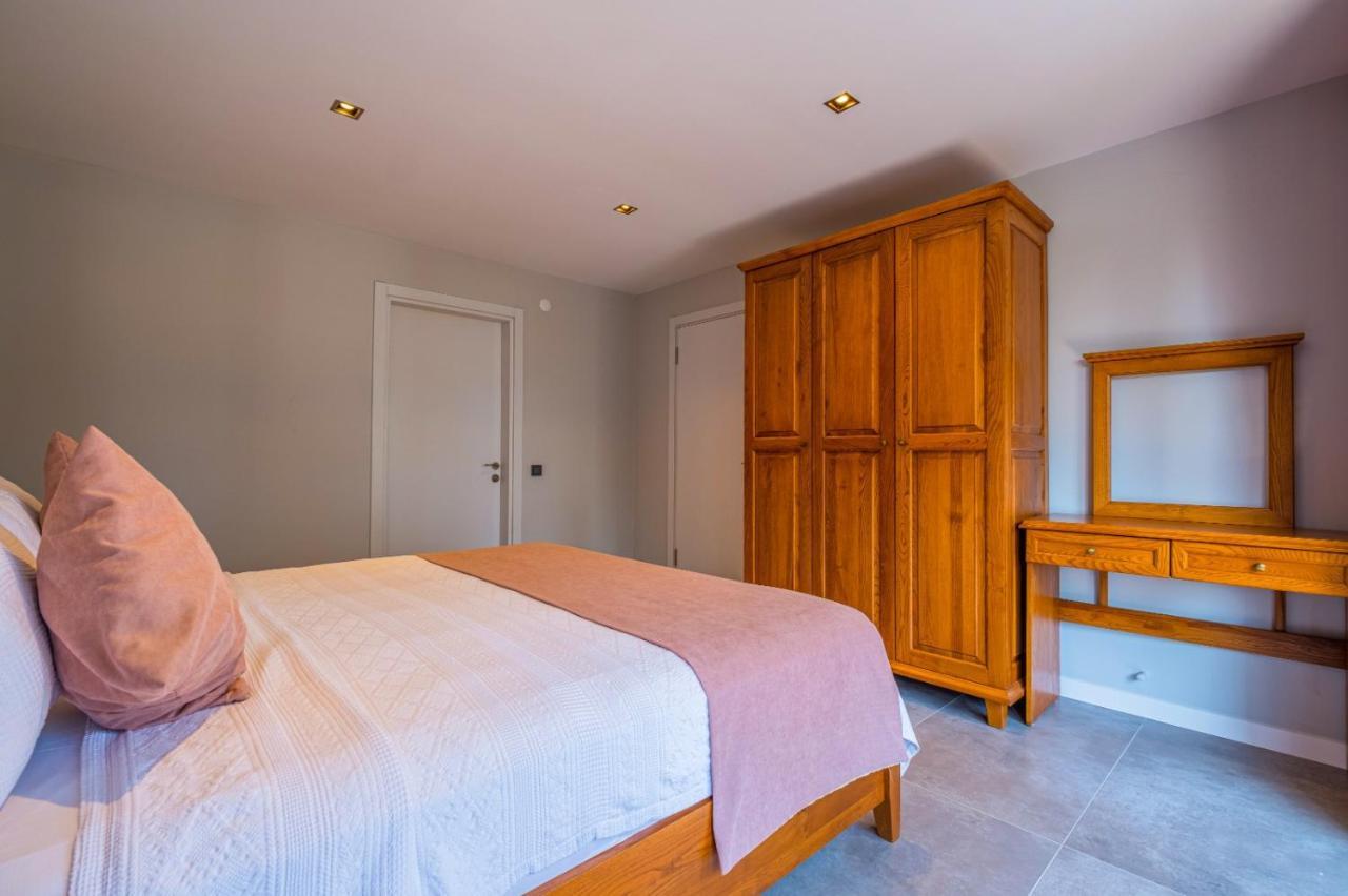 Infinity Lily Villa 1 Fethiye Exteriör bild