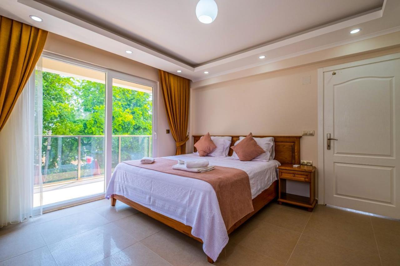 Infinity Lily Villa 1 Fethiye Exteriör bild