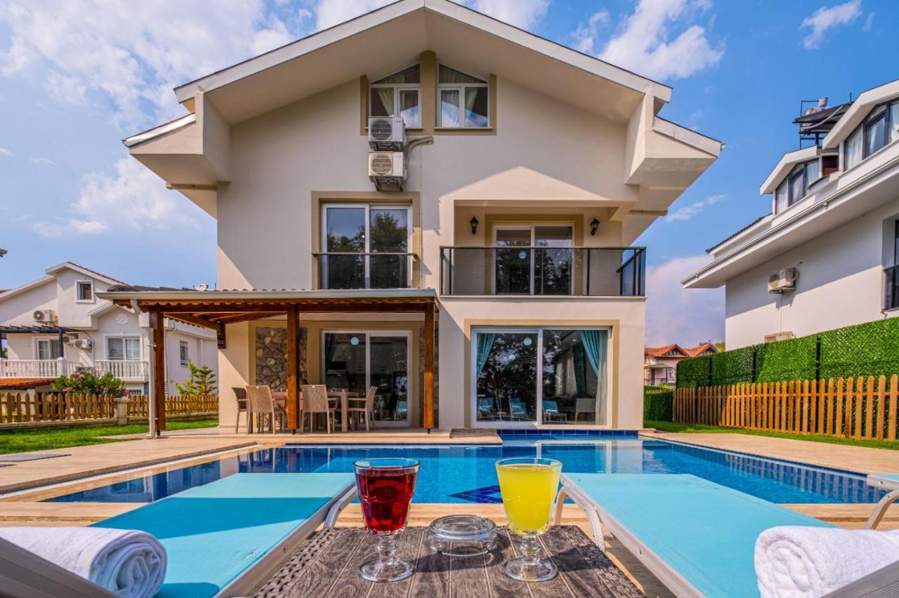 Infinity Lily Villa 1 Fethiye Exteriör bild