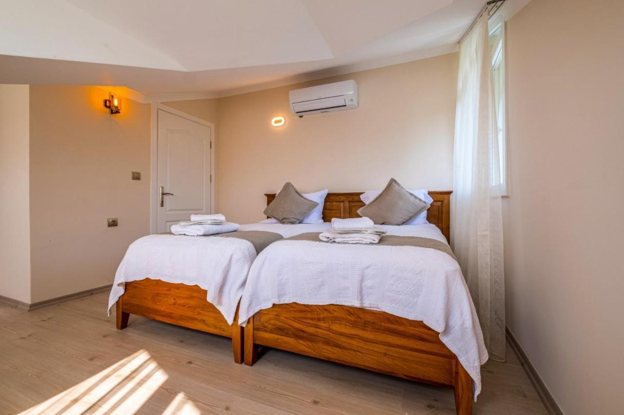 Infinity Lily Villa 1 Fethiye Exteriör bild